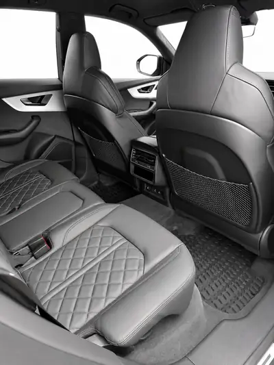 Audi Q8 50 TDI Black Edition — SUV coupé premium, 286 ch, 33'000 km seulement — Miniature 8