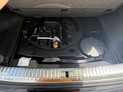 Audi Q8 50 TDI Black Edition — SUV coupé premium, 286 ch, 33'000 km seulement — Miniature 10