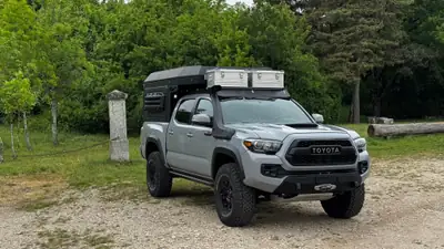 Toyota Tacoma TRD PRO 2016 — Pickup robuste 4x4, 280 ch et faible kilométrage — vue extérieure