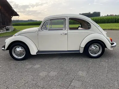 VW Käfer 1300 1967 — L'icône rétro au kilométrage exceptionnel — fianco