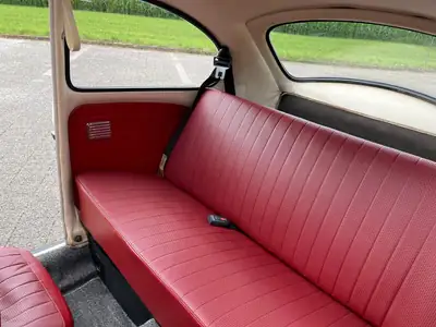 VW Käfer 1300 1967 — L'icône rétro au kilométrage exceptionnel — Miniatura 11
