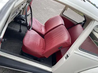 VW Käfer 1300 1967 — L'icône rétro au kilométrage exceptionnel — Miniatura 10