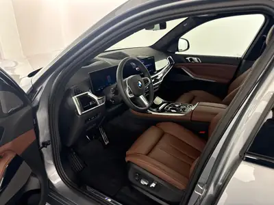 BMW X7 xDrive 48 40d M Sport Pro — SUV 7 places, diesel hybride, garantie constructeur 3 ans — dashboard