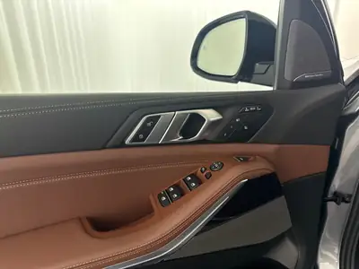 BMW X7 xDrive 48 40d M Sport Pro — SUV 7 places, diesel hybride, garantie constructeur 3 ans — Thumbnail 10