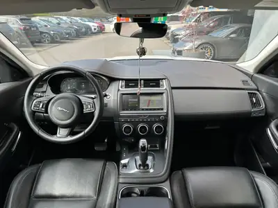 Jaguar E-PACE 2.0 T 200 S AWD — SUV compacte premium, 129'000 km, sans sinistre — Thumbnail 9
