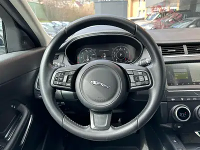 Jaguar E-PACE 2.0 T 200 S AWD — SUV compacte premium, 129'000 km, sans sinistre — Thumbnail 11