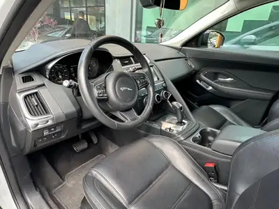 Jaguar E-PACE 2.0 T 200 S AWD — SUV compacte premium, 129'000 km, sans sinistre — Thumbnail 17