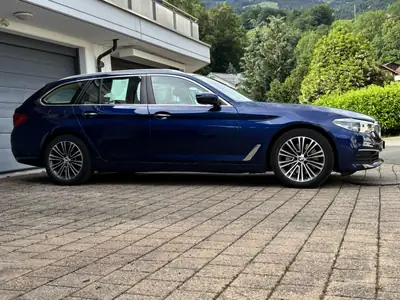 BMW 530i Touring — Berline familiale élégante, première main, sans accident — intérieur