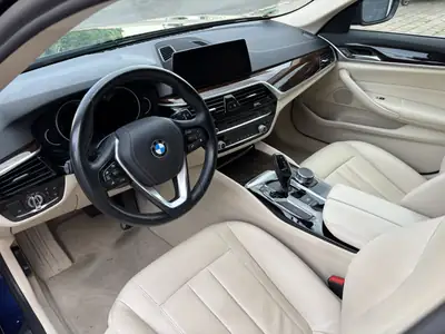 BMW 530i Touring — Berline familiale élégante, première main, sans accident — Miniature 8