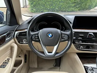 BMW 530i Touring — Berline familiale élégante, première main, sans accident — Miniature 10