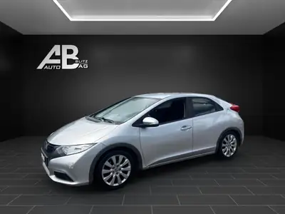 Honda Civic 2.2i-DTEC Sport — Diesel efficace, 171 000 km, design intemporel — side view