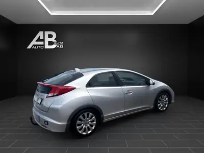 Honda Civic 2.2i-DTEC Sport — Diesel efficace, 171 000 km, design intemporel — dashboard