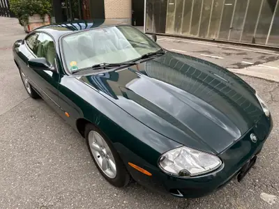Jaguar XK8 4.0 — Coupé sportif britannique, toujours entretenu et bien préservé — Detail