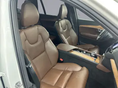 Volvo XC90 T8 Inscription — SUV 7 places hybride rechargeable, 100'000 km — Miniature 17