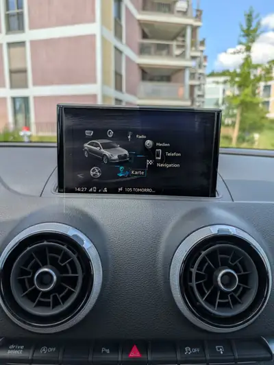 Audi S3 Sedan 2.0 TFSI Quattro — Berline sportive 310 ch, personnalisée Atomic Teal — Thumbnail 15