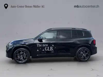 Mercedes-Benz GLB 220 4Matic — SUV compact hybride essence, 20 km seulement — côté