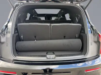 Mercedes-Benz GLB 220 4Matic — SUV compact hybride essence, 20 km seulement — Miniature 14