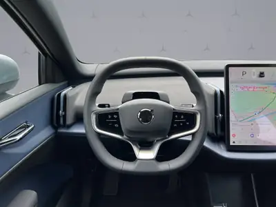 Volvo EX30 E60 Core — SUV électrique compact, 272 ch et seulement 10'000 km — Miniature 11