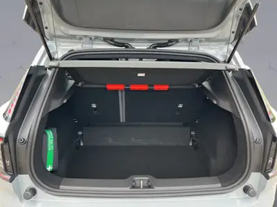 Volvo EX30 E60 Core — SUV électrique compact, 272 ch et seulement 10'000 km — Miniature 18