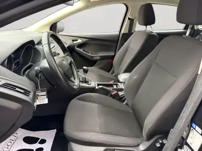 Ford Focus 1.0 SCTi Business — Citadine fiable, entretien suivi, sans sinistre — Thumbnail 7