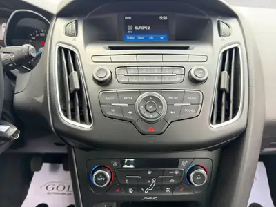 Ford Focus 1.0 SCTi Business — Citadine fiable, entretien suivi, sans sinistre — Thumbnail 8