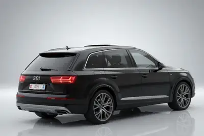 Audi Q7 50 TDI Quattro S-Line — SUV premium 7 places, diesel performant, équipement haut de gamme — Armaturenbrett