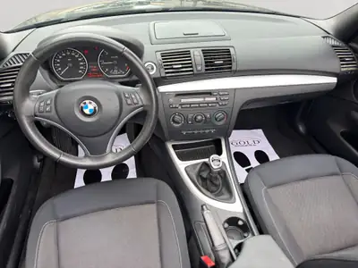 BMW 118d Cabrio — Décapotable diesel élégante, moteur fiable et économe — rear view