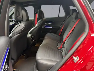 Mercedes-Benz GLC 220 d AMG Line 4matic — SUV premium diesel hybride, très peu kilométré — Miniature 11