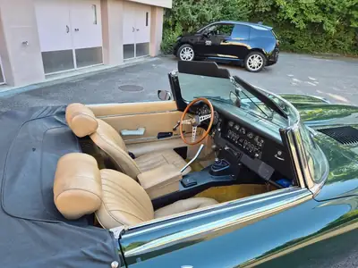 Jaguar E-Type V12 Cabrio 1974 — Légende britannique, moteur mythique — arrière