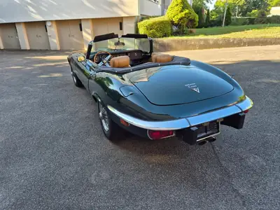 Jaguar E-Type V12 Cabrio 1974 — Légende britannique, moteur mythique — intérieur