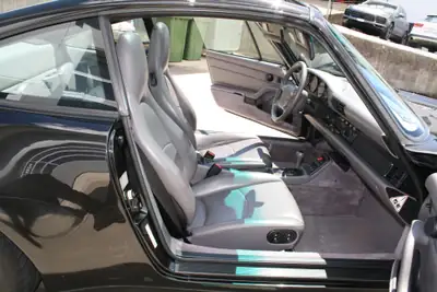 Porsche 911 Targa 993 — Icône des années 90, Tiptronic, état d'origine préservé — tableau de bord