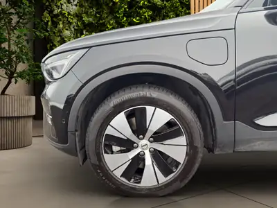 Volvo XC40 1.5 T4 PiH Plus Dark — SUV hybride rechargeable, seulement 41 500 km — Miniature 9
