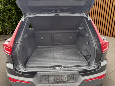 Volvo XC40 1.5 T4 PiH Plus Dark — SUV hybride rechargeable, seulement 41 500 km — Miniature 10