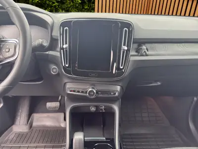 Volvo XC40 1.5 T4 PiH Plus Dark — SUV hybride rechargeable, seulement 41 500 km — Miniature 15