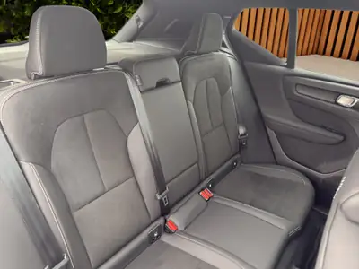 Volvo XC40 1.5 T4 PiH Plus Dark — SUV hybride rechargeable, seulement 41 500 km — Miniature 18