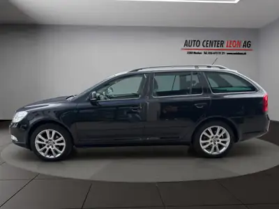 Skoda Octavia Combi 1.8 TSI — Break polyvalent, moteur dynamique et sans sinistre — rear view
