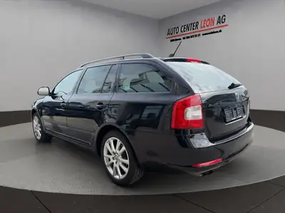 Skoda Octavia Combi 1.8 TSI — Break polyvalent, moteur dynamique et sans sinistre — interior