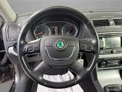 Skoda Octavia Combi 1.8 TSI — Break polyvalent, moteur dynamique et sans sinistre — Thumbnail 10
