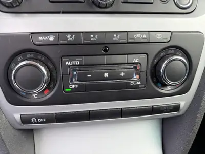 Skoda Octavia Combi 1.8 TSI — Break polyvalent, moteur dynamique et sans sinistre — Thumbnail 16