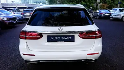 Mercedes-Benz E 200 Estate — Élégance Allemande, Transmission Intégrale et Faible Kilométrage — dashboard