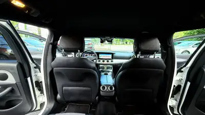 Mercedes-Benz E 200 Estate — Élégance Allemande, Transmission Intégrale et Faible Kilométrage — Thumbnail 7