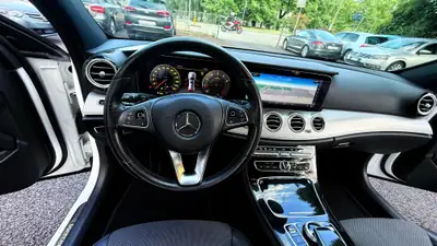 Mercedes-Benz E 200 Estate — Élégance Allemande, Transmission Intégrale et Faible Kilométrage — Thumbnail 11