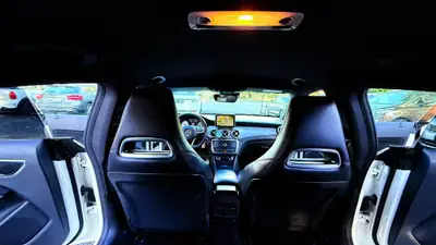 Mercedes-Benz CLA 250 Shooting Brake — Élégance pratique et puissance maîtrisée — Thumbnail 7