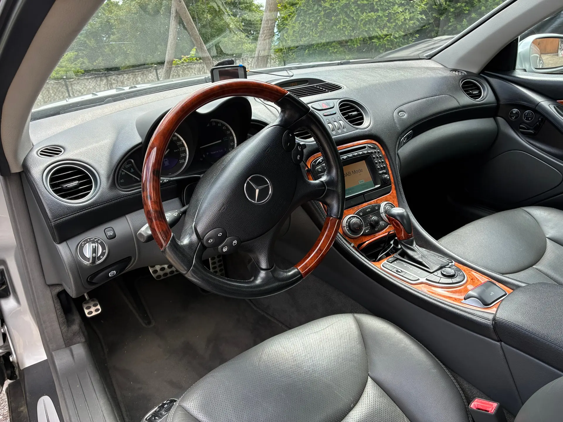 Mercedes-Benz SL 500 — Cabriolet légendaire, 147'000 km, sans sinistre