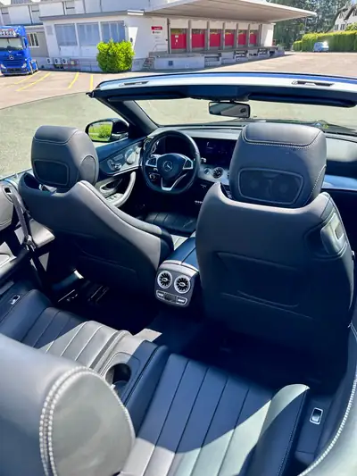 Mercedes-Benz E 400 Cabriolet AMG Line 4Matic — Décapotable élégante, 333 ch et 75'000 km — détail
