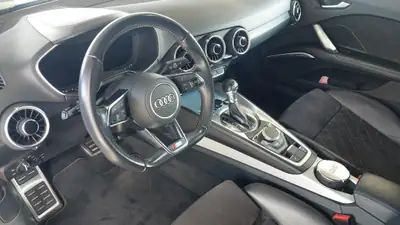 Audi TT 2.0 TFSI Roadster Quattro — Cabriolet sportif 230 ch, 73'000 km — Armaturenbrett