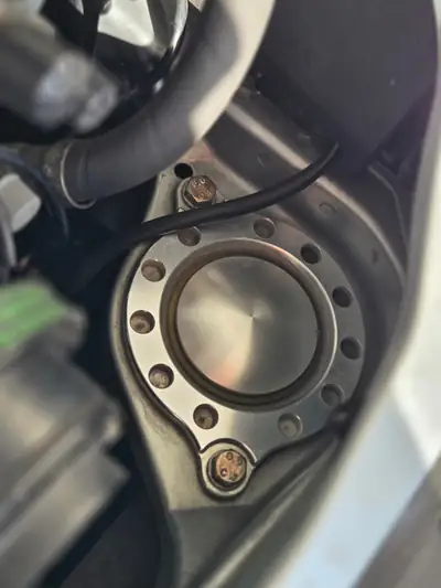 Porsche 911 993 Carrera 4 Fifty — Légende des années 90, transmission manuelle authentique — detail