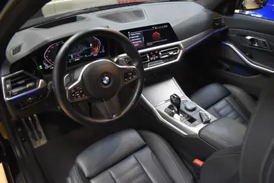 BMW 320d xDrive Touring M Sport — Berline familiale diesel, équipement haut de gamme et service gratuit — Thumbnail 14