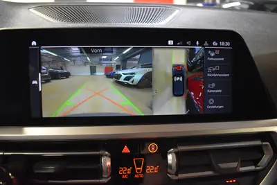BMW 320d xDrive Touring M Sport — Berline familiale diesel, équipement haut de gamme et service gratuit — Thumbnail 18