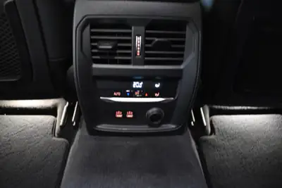 BMW 320d xDrive Touring M Sport — Berline familiale diesel, équipement haut de gamme et service gratuit — Thumbnail 26